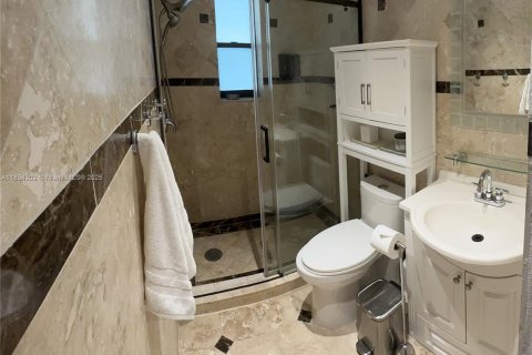 Villa ou maison à louer à Miami, Floride: 4 chambres, 157.93 m2 № 1872185 - photo 14
