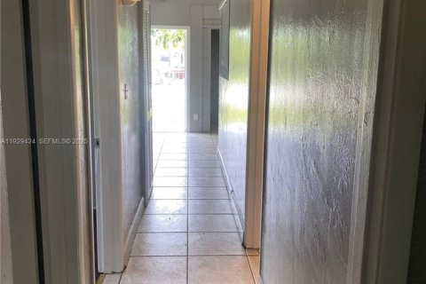 Villa ou maison à vendre à Fort Lauderdale, Floride: 4 chambres, 101.45 m2 № 2193424 - photo 9