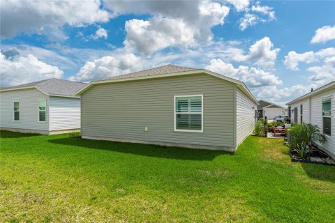 House in The Villages, Florida 3 bedrooms, 133.78 sq.m. № 2198615 - photo 28