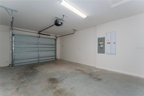 House in The Villages, Florida 3 bedrooms, 133.78 sq.m. № 2198615 - photo 24