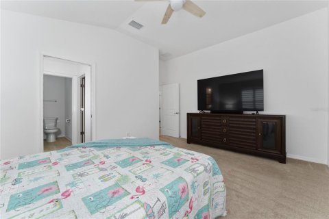 House in The Villages, Florida 3 bedrooms, 133.78 sq.m. № 2198615 - photo 15