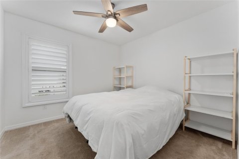 House in The Villages, Florida 3 bedrooms, 133.78 sq.m. № 2198615 - photo 22