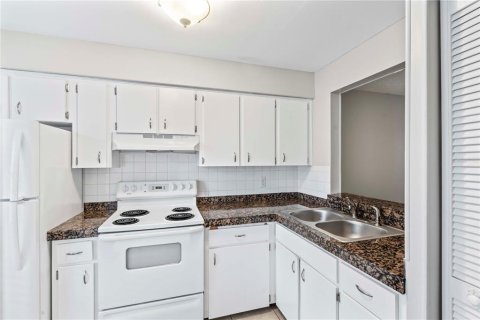 Copropriété à vendre à Largo, Floride: 2 chambres, 89.46 m2 № 2093832 - photo 5
