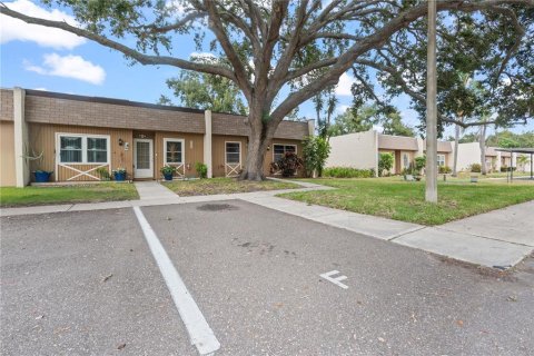 Copropriété à vendre à Largo, Floride: 2 chambres, 89.46 m2 № 2093832 - photo 24