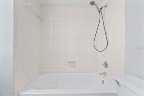 Copropriété à vendre à Largo, Floride: 2 chambres, 89.46 m2 № 2093832 - photo 18