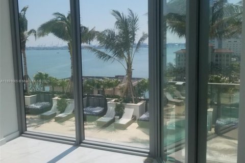 Condominio en venta en Miami, Florida, 1 dormitorio, 87.7 m2 № 1943708 - foto 3