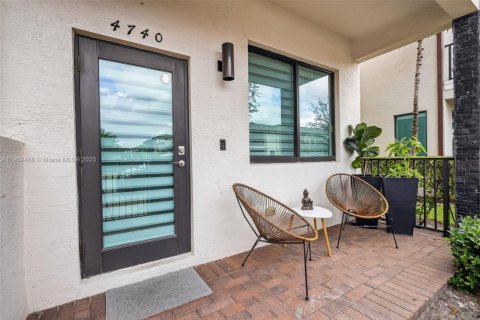 Adosado en venta en Doral, Florida, 4 dormitorios, 200.95 m2 № 1966199 - foto 4