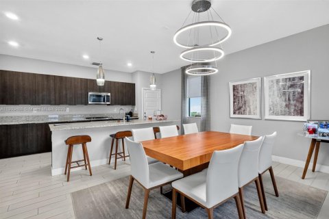 Adosado en venta en Doral, Florida, 4 dormitorios, 200.95 m2 № 1966199 - foto 8