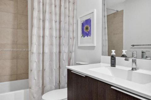 Adosado en venta en Doral, Florida, 4 dormitorios, 200.95 m2 № 1966199 - foto 20