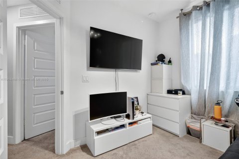 Adosado en venta en Doral, Florida, 4 dormitorios, 200.95 m2 № 1966199 - foto 25