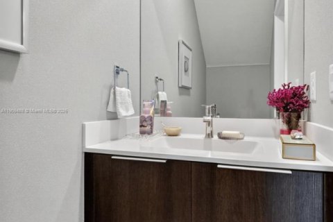 Adosado en venta en Doral, Florida, 4 dormitorios, 200.95 m2 № 1966199 - foto 17