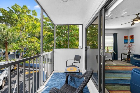 Condominio en venta en Fort Lauderdale, Florida, 2 dormitorios, 111.11 m2 № 2179657 - foto 17