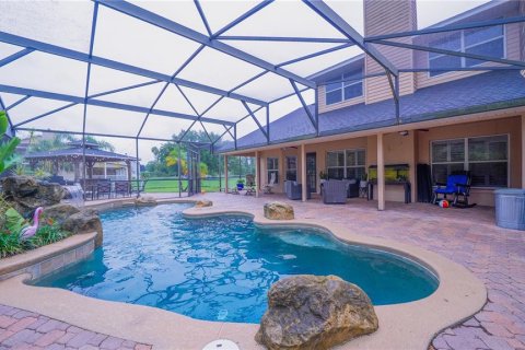 House in Kissimmee, Florida 5 bedrooms, 289.39 sq.m. № 1769306 - photo 10