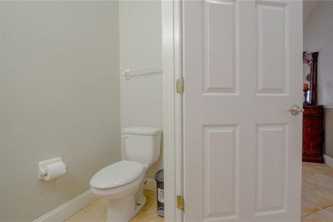 House in Kissimmee, Florida 5 bedrooms, 289.39 sq.m. № 1769306 - photo 29