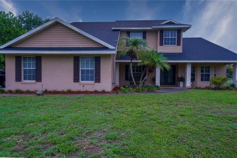 House in Kissimmee, Florida 5 bedrooms, 289.39 sq.m. № 1769306 - photo 1
