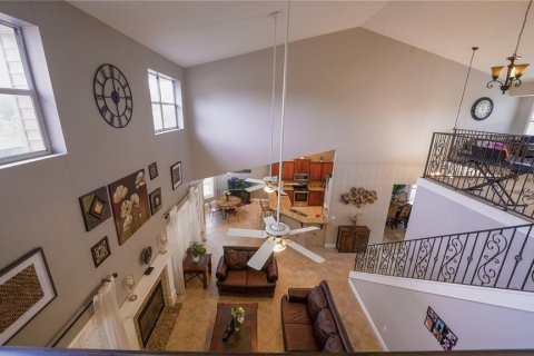 House in Kissimmee, Florida 5 bedrooms, 289.39 sq.m. № 1769306 - photo 16
