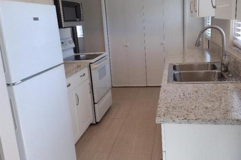 Casa en alquiler en Sarasota, Florida, 2 dormitorios, 93.65 m2 № 1126931 - foto 6