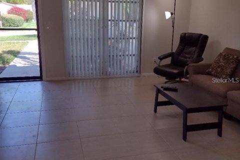 Casa en alquiler en Sarasota, Florida, 2 dormitorios, 93.65 m2 № 1126931 - foto 3