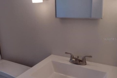 Casa en alquiler en Sarasota, Florida, 2 dormitorios, 93.65 m2 № 1126931 - foto 8