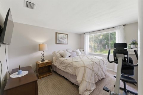 House in Bayonet Point, Florida 2 bedrooms, 111.48 sq.m. № 2120641 - photo 10