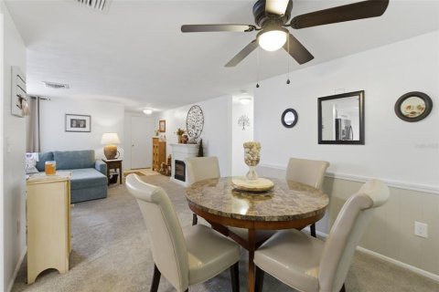 House in Bayonet Point, Florida 2 bedrooms, 111.48 sq.m. № 2120641 - photo 19