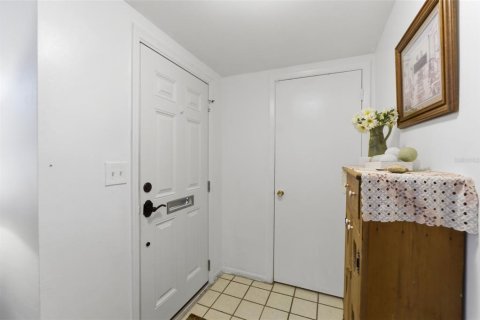 House in Bayonet Point, Florida 2 bedrooms, 111.48 sq.m. № 2120641 - photo 13