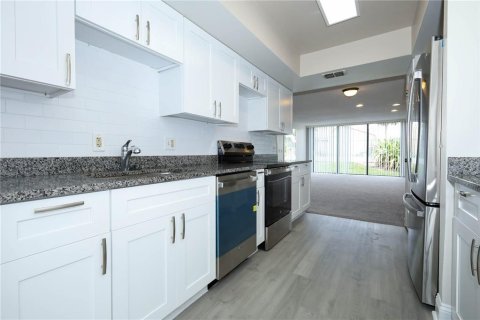 Condo in Casselberry, Florida, 3 bedrooms  № 1902312 - photo 8