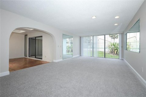 Condo in Casselberry, Florida, 3 bedrooms  № 1902312 - photo 13