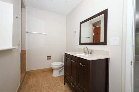Condo in Casselberry, Florida, 3 bedrooms  № 1902312 - photo 19