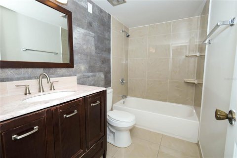 Condo in Casselberry, Florida, 3 bedrooms  № 1902312 - photo 21