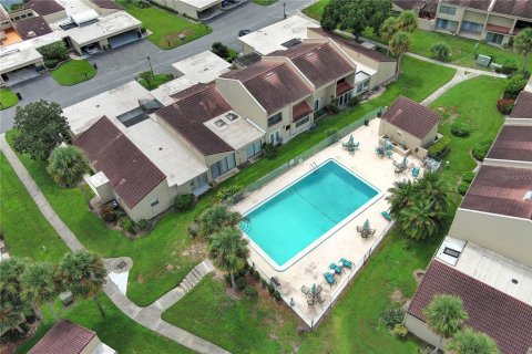 Condo in Casselberry, Florida, 3 bedrooms  № 1902312 - photo 27