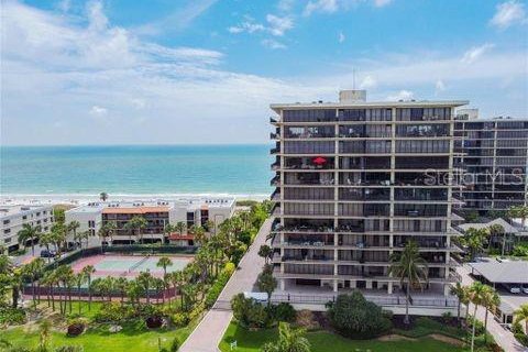 Condo à Treasure Island, Floride, 2 chambres  № 2416378