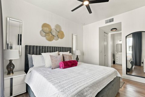 Condo in Port St. Lucie, Florida, 2 bedrooms  № 2376440 - photo 14
