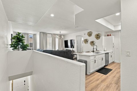 Condo in Port St. Lucie, Florida, 2 bedrooms  № 2376440 - photo 9