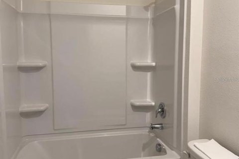 Casa en alquiler en Winter Haven, Florida, 3 dormitorios, 142.6 m2 № 2097824 - foto 10