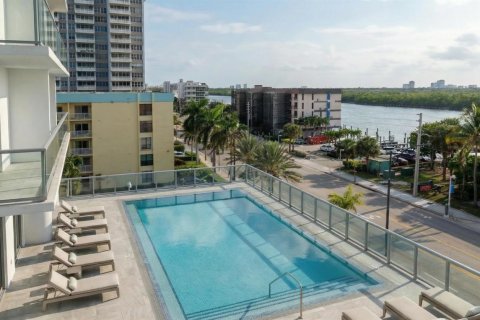 Copropriété à vendre à Hollywood, Floride: 1 chambre, 82.03 m2 № 2415783 - photo 18