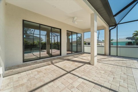 House in Port Charlotte, Florida 4 bedrooms, 196.21 sq.m. № 1724063 - photo 5