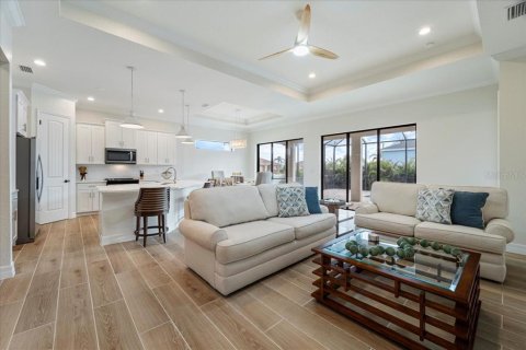 House in Port Charlotte, Florida 4 bedrooms, 196.21 sq.m. № 1724063 - photo 12