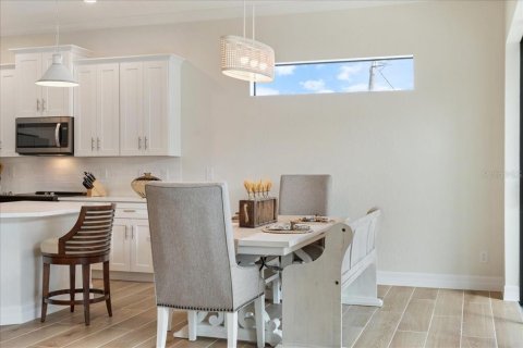House in Port Charlotte, Florida 4 bedrooms, 196.21 sq.m. № 1724063 - photo 14