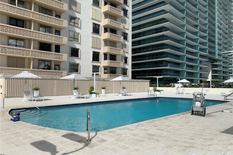 Condominio en alquiler en Bal Harbour, Florida, 1 dormitorio, 92.25 m2 № 1953876 - foto 30
