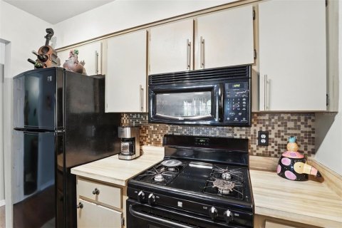 Condo in Apopka, Florida, 2 bedrooms  № 1637361 - photo 17