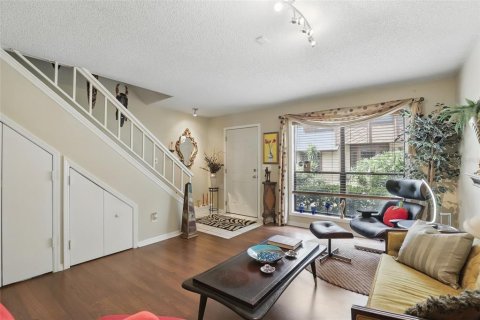 Condo in Apopka, Florida, 2 bedrooms  № 1637361 - photo 8