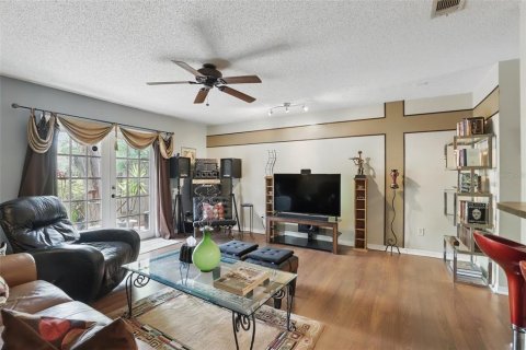 Condo in Apopka, Florida, 2 bedrooms  № 1637361 - photo 11