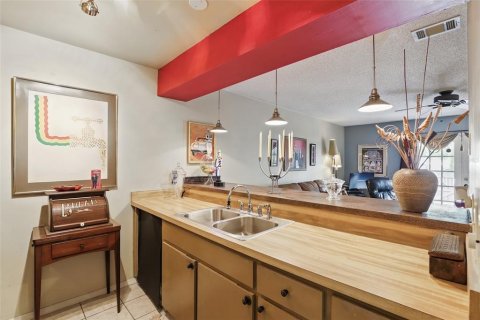 Condo in Apopka, Florida, 2 bedrooms  № 1637361 - photo 16