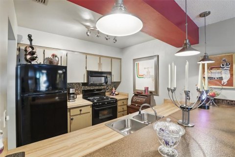 Condo in Apopka, Florida, 2 bedrooms  № 1637361 - photo 14