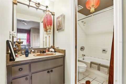 Condo in Apopka, Florida, 2 bedrooms  № 1637361 - photo 21