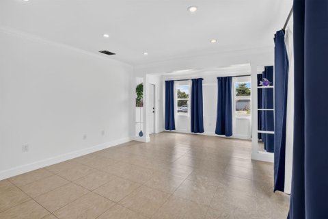 Casa en venta en Hollywood, Florida, 3 dormitorios, 109.53 m2 № 2173843 - foto 12