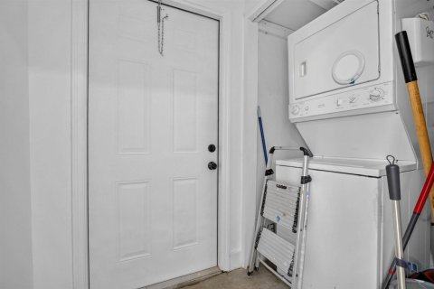 Casa en venta en Hollywood, Florida, 3 dormitorios, 109.53 m2 № 2173843 - foto 23
