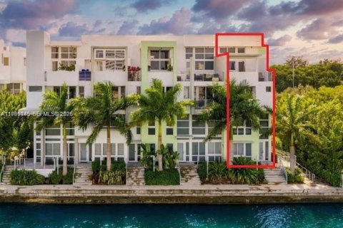 Touwnhouse à Miami Beach, Floride 3 chambres, 227.98 m2 № 2063020
