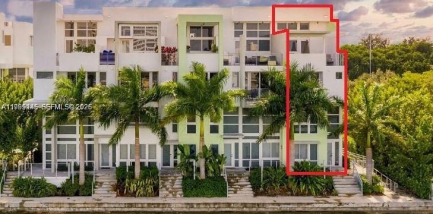Touwnhouse à Miami Beach, Floride 3 chambres, 227.98 m2 № 2063020